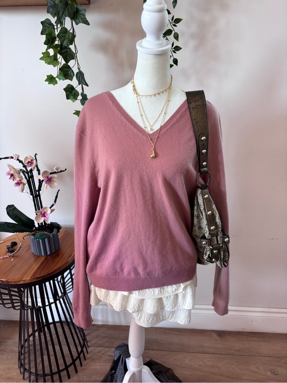 Saks Fifth Avenue Women's V-Neck Sweater in Dusty Rose